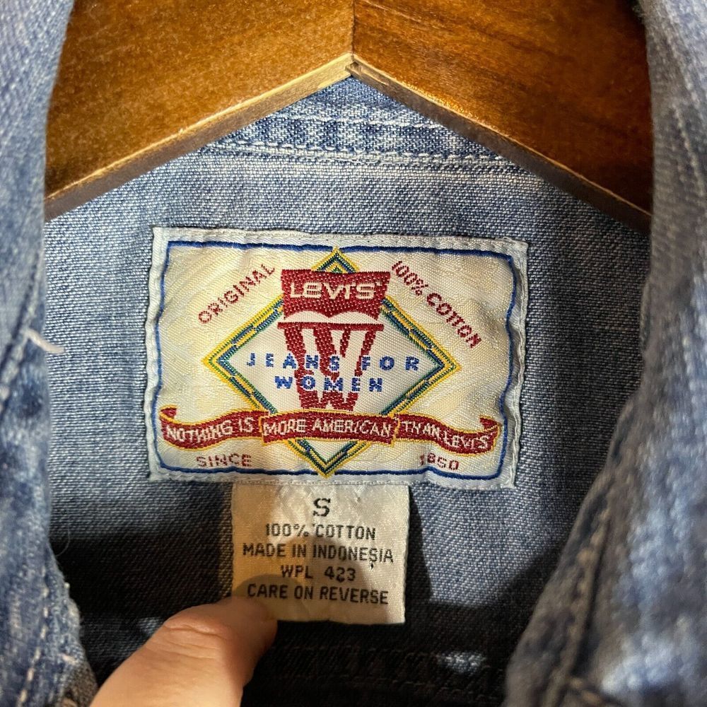 Levi's Western Shirt Shacket Womens Size Small Blue Denim Long Sleeve Pearl Snap - Picture 5 of 9